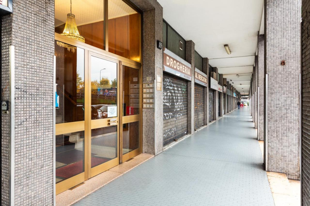 Renovated Flat Subway Yellow Line Милан Экстерьер фото